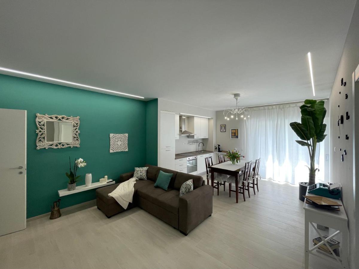 Otium Rooms / Camere E Appartamenti Morrovalle Exterior foto